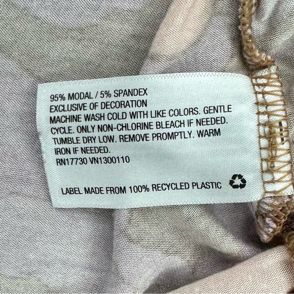 Stars Above XXL brown & pink v-neck tank top with mesh detail at the v - Picture 6 of 8